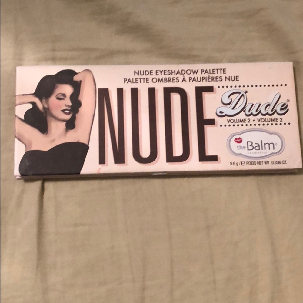 theBalm Nude Dude eyeshadow pallet